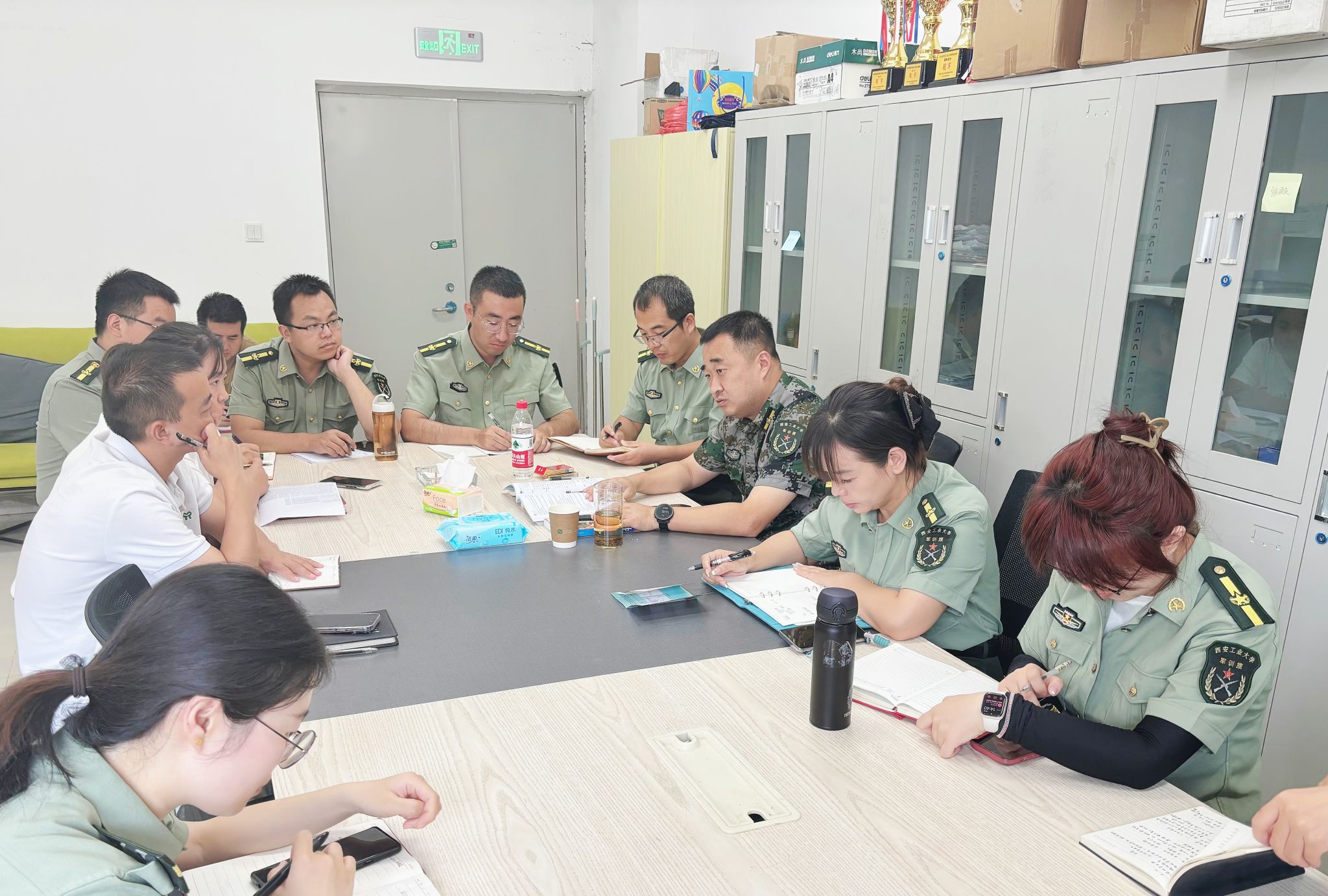 赌博网
召开学生工作会