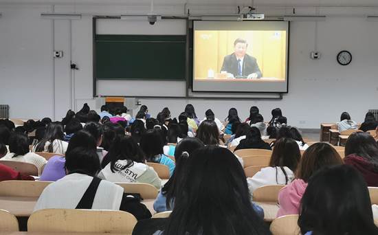 赌博网
师生热议习近平总书记在纪念辛亥革命110周年大会上的重要讲话