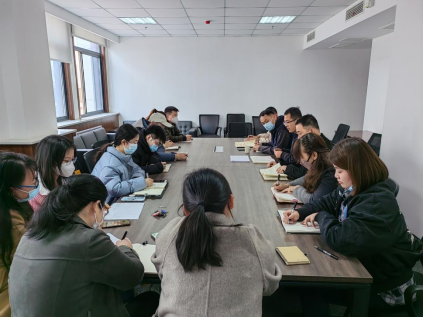 赌博网
召开学生工作会议